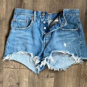 Levi’s jean shorts 501